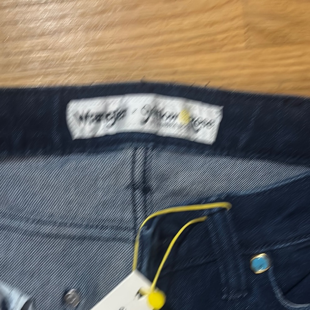 Wrangler X Yellow Rose by Kendra Scott High Rise Trouser - Picture 2 of 7